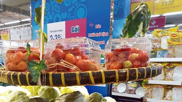 Giá cả thị trường hôm nay 22/7: Cà chua bi 22 ngàn đồng/kg 1